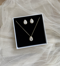 Load image into Gallery viewer, Morgan gold bridal jewellery set