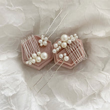 Load image into Gallery viewer, Bridget ➺ Pearl hair pins (4 piece set)

