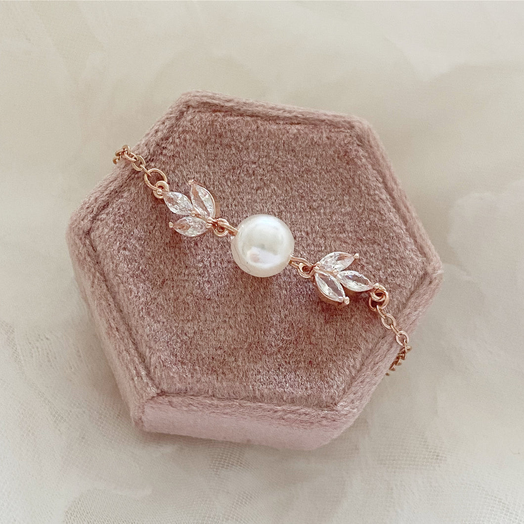 Mia • CZ and Pearl bracelet (Rose Gold)