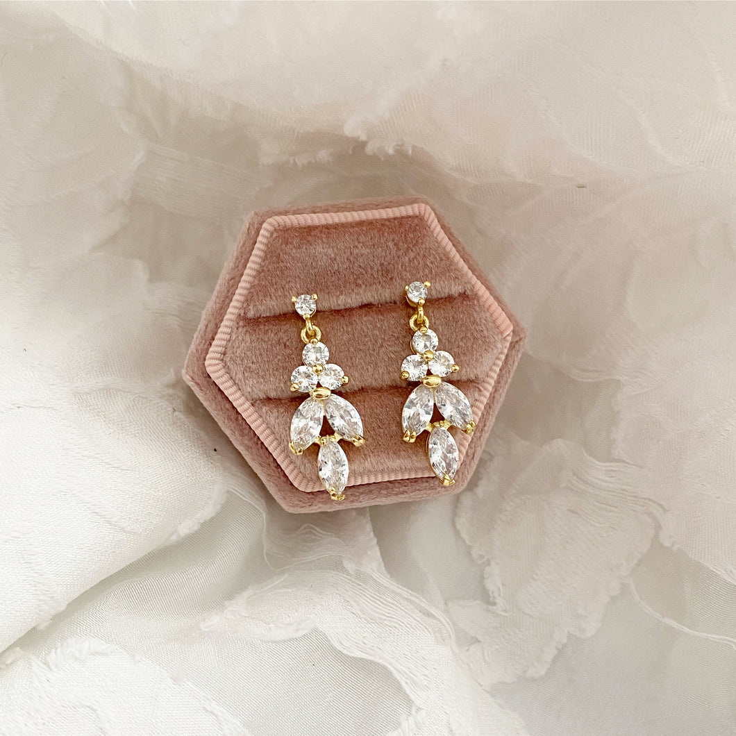 Amber ➺ Gold crystal bridal earrings