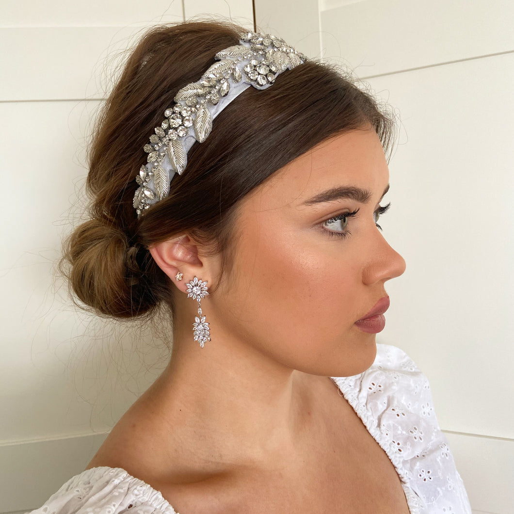 Eliza  ➺ Statement halo wedding headband